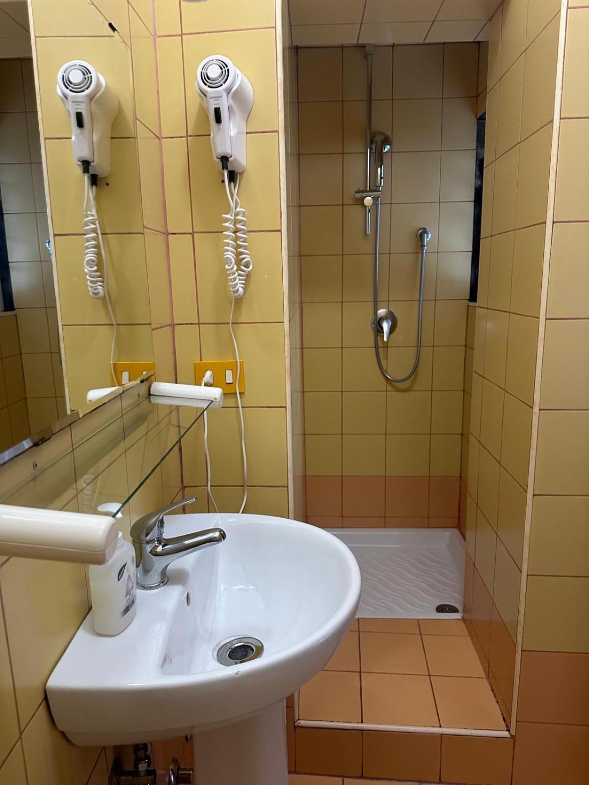 מלון רומא Near Termini Station מראה חיצוני תמונה